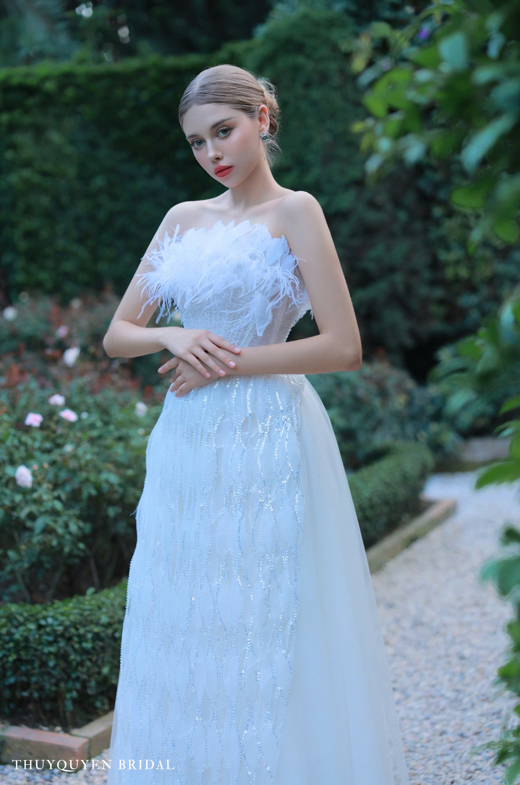 Bridal makeup finish